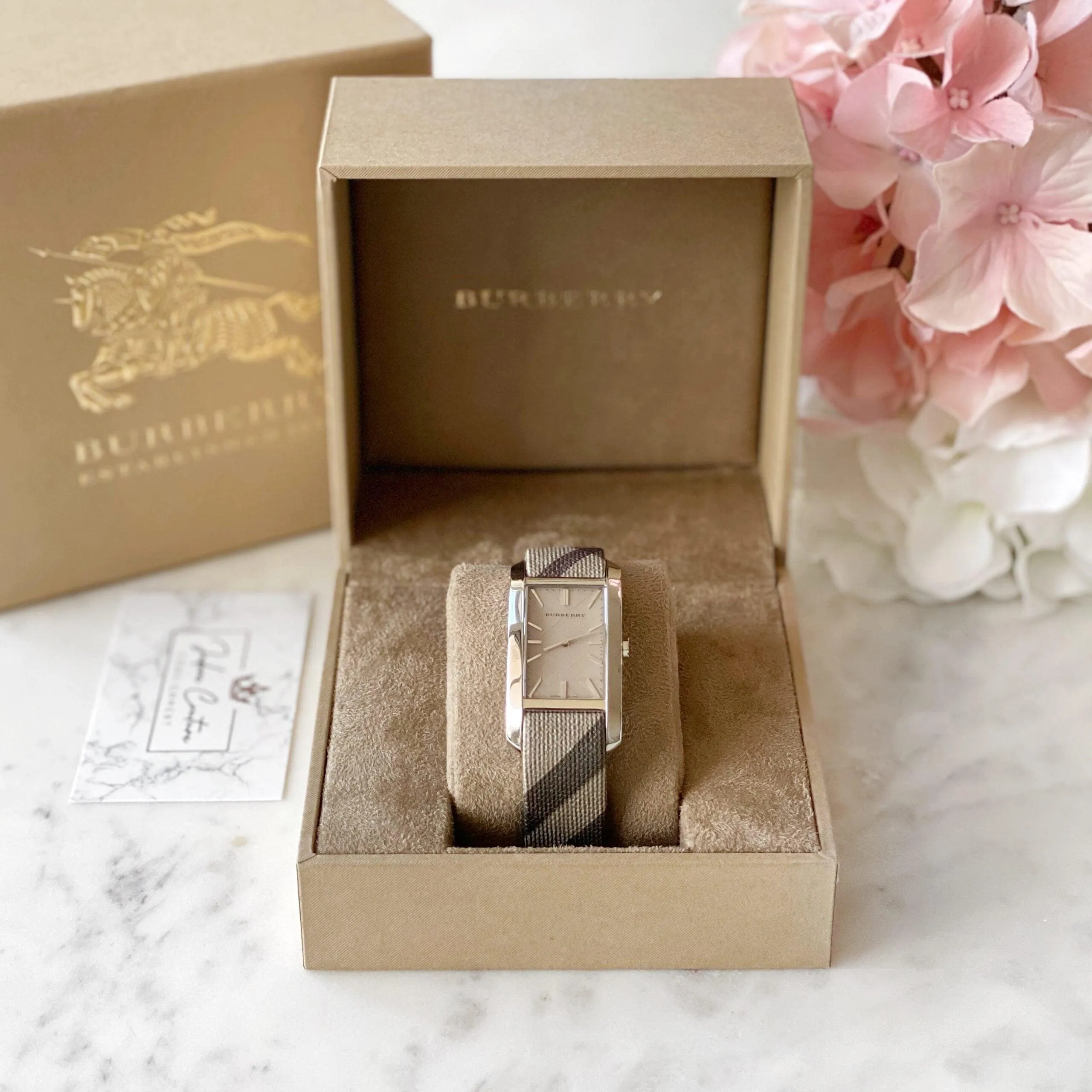 Burberry Heritage Nova Watch 33mm Quartz