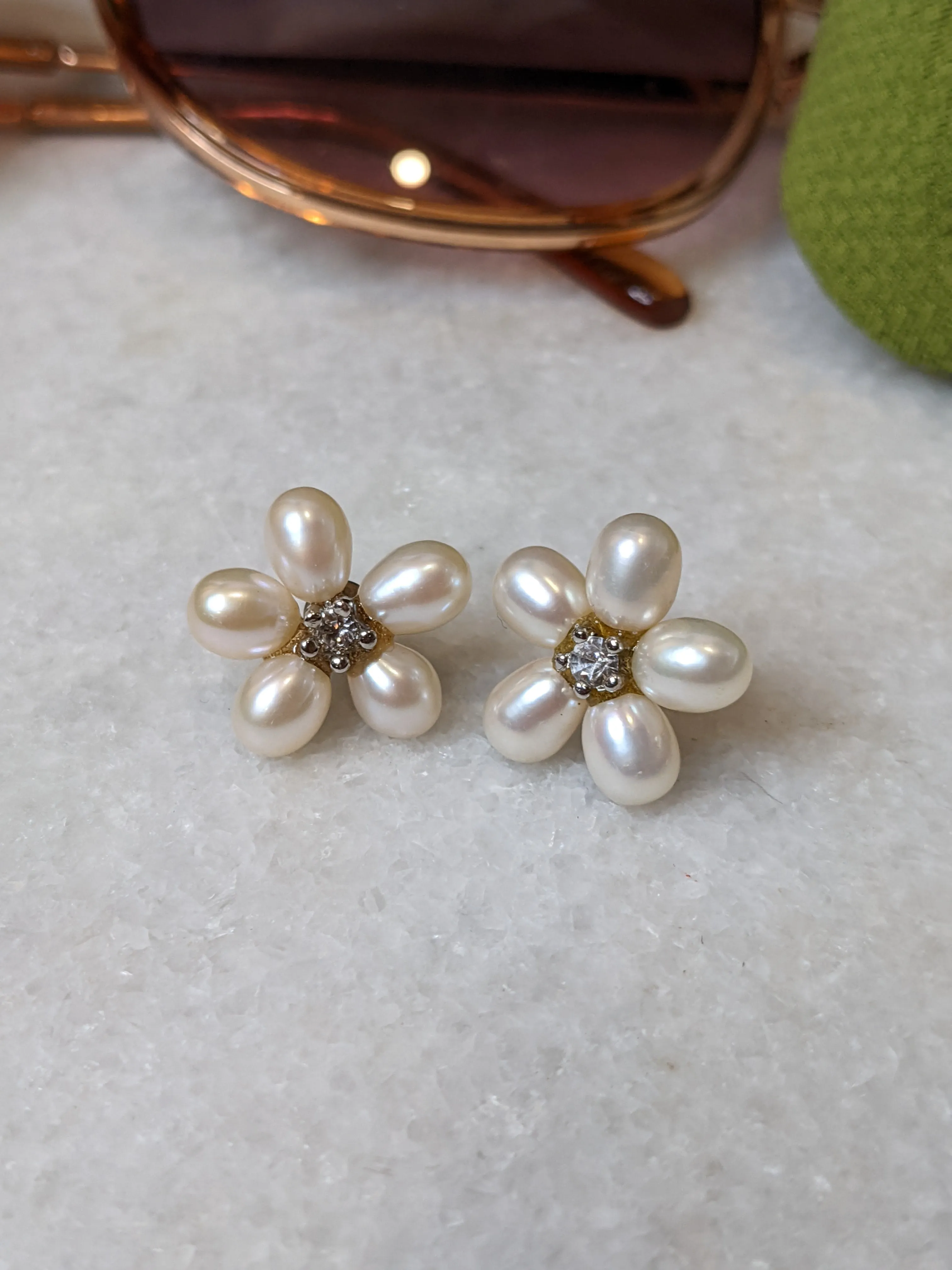 Daisy Faux Pearl Petal Earrings