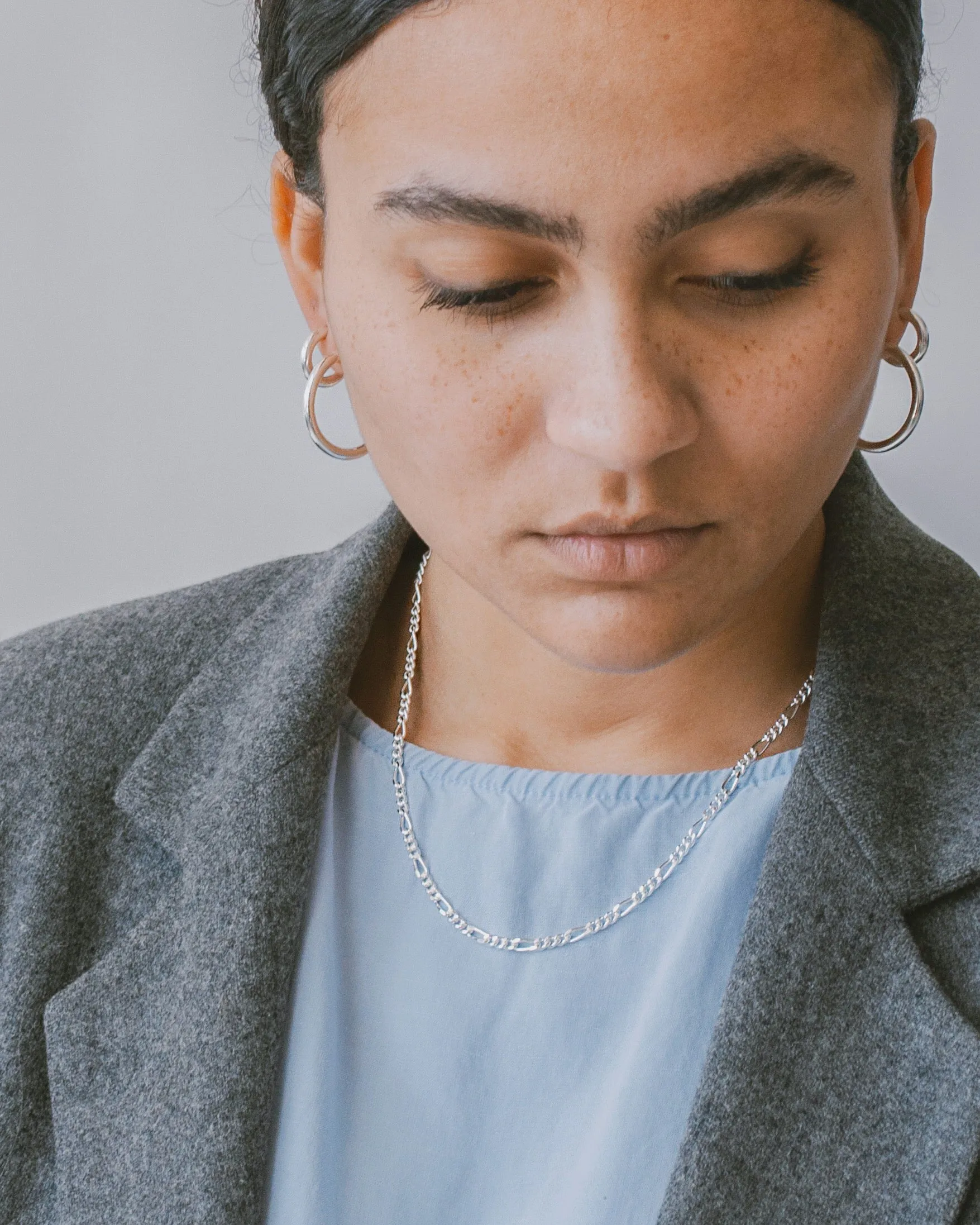 Medium Ange Hoops