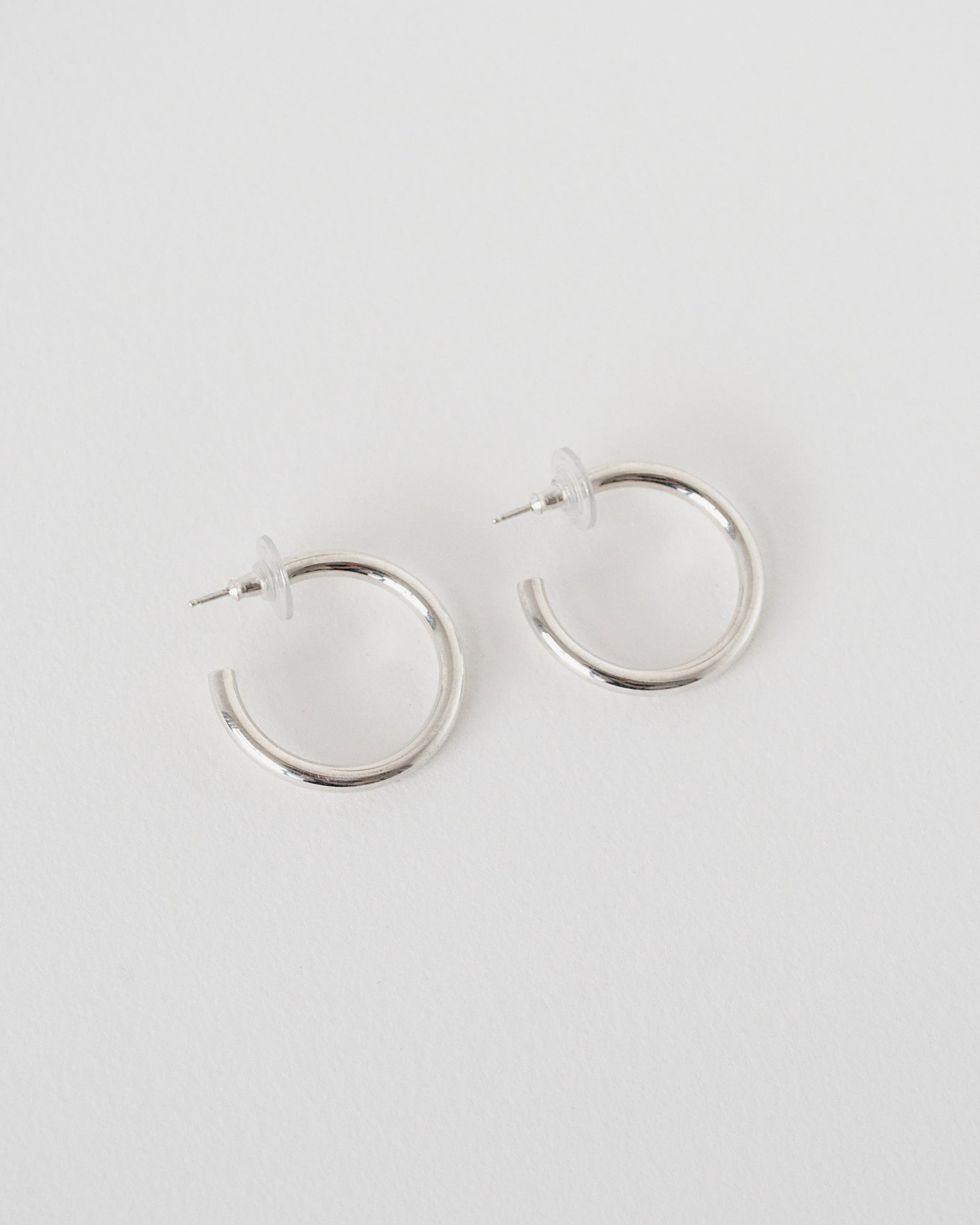 Medium Ange Hoops