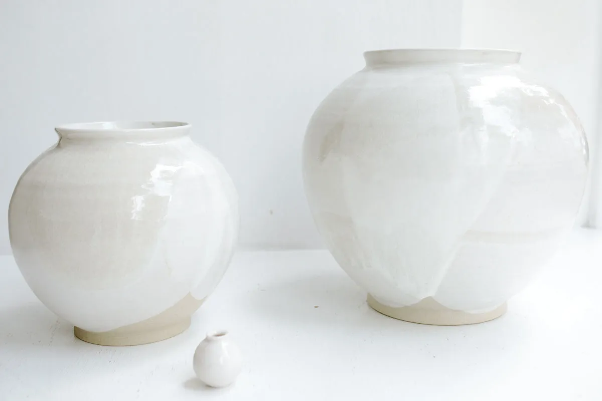 Moon Vase - Medium
